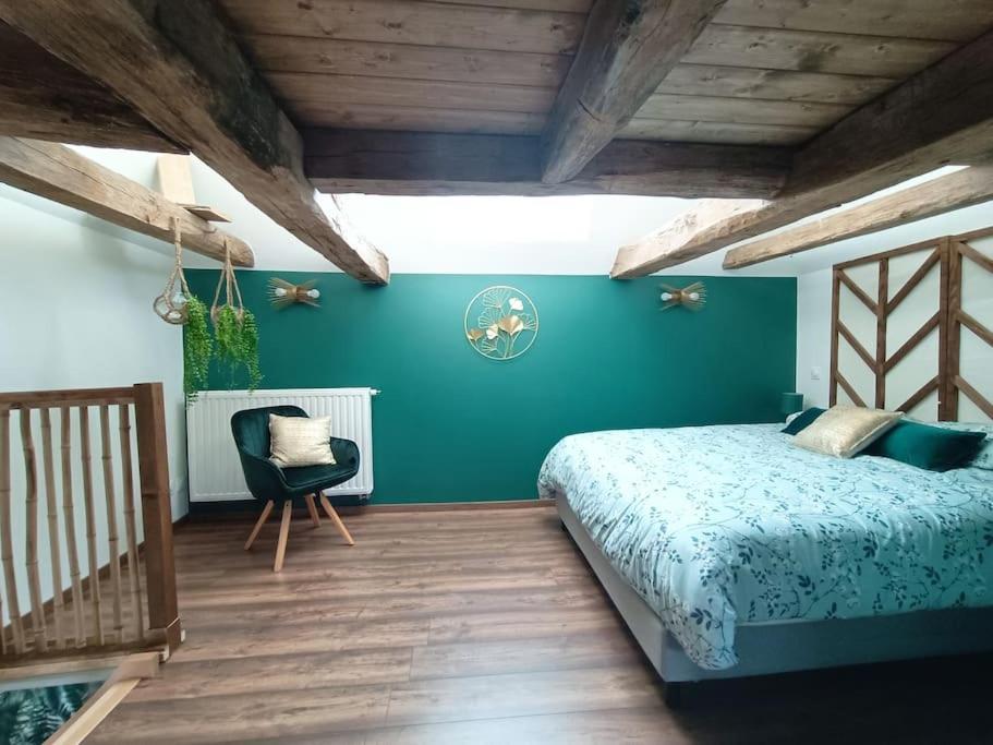 Aydoilles Appartement Independant La Tour Des Tuileries מראה חיצוני תמונה